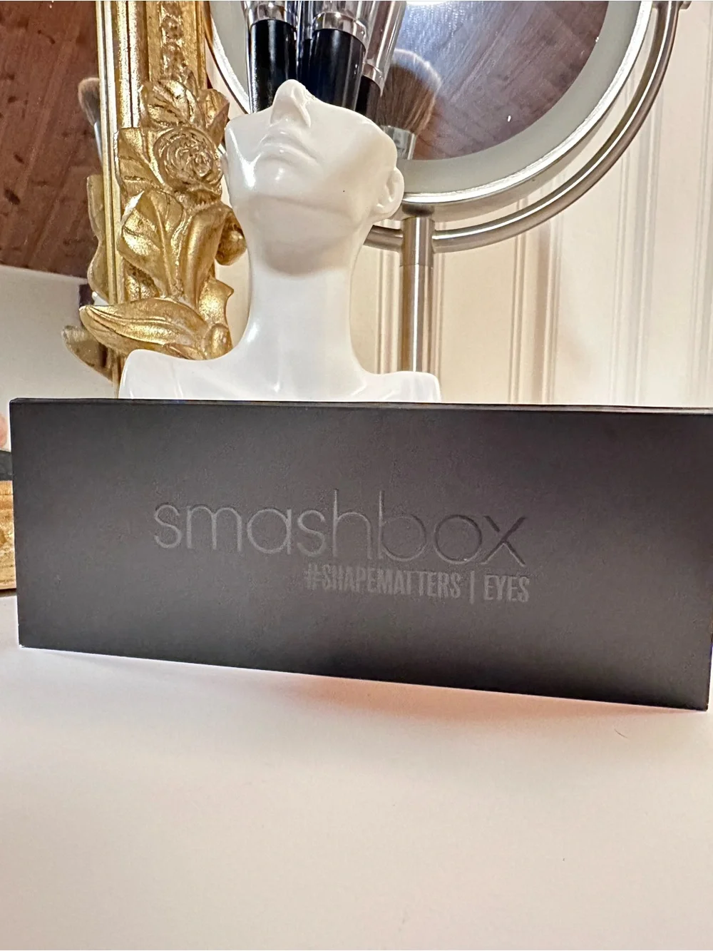 Smashbox Matte Exposure Eyeshadow Palette with Natural Brush Limited Edition